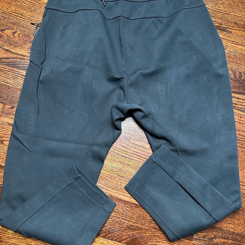 Nike PSG Dark Gray Joggers with Pink Logo - Picture 5 of 5